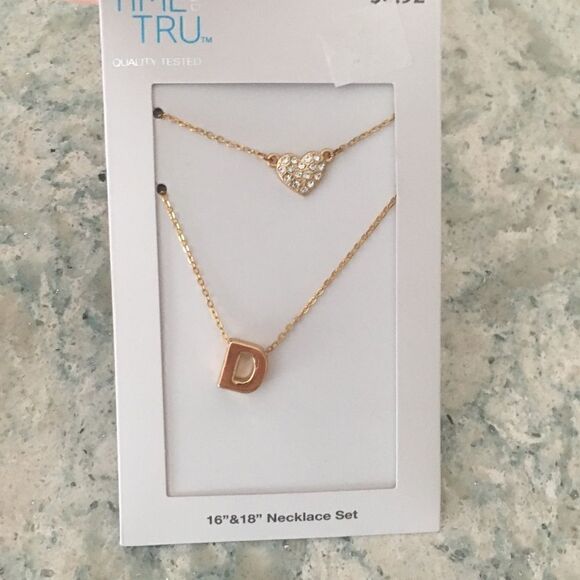 Time & Tru Letter D Necklace Set - Picture 1 of 4